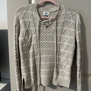 Old Navy Light Gray Knit Sweater